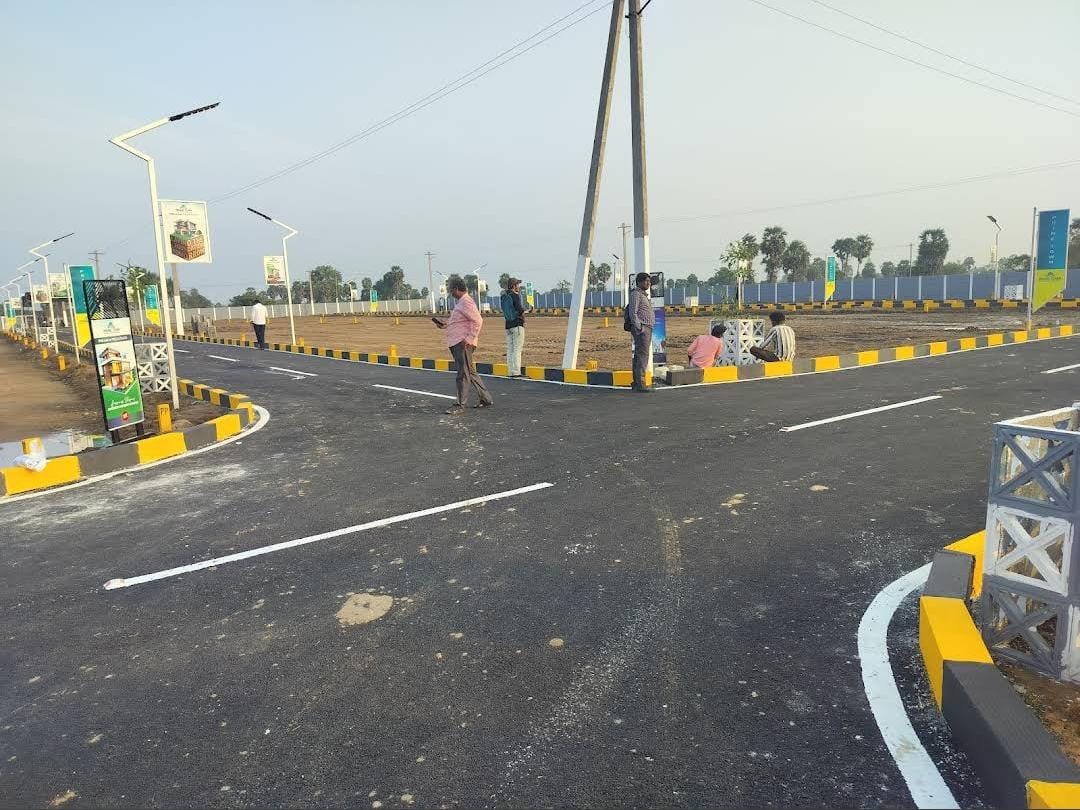Premium villa plot for sale in Melmaruvathur